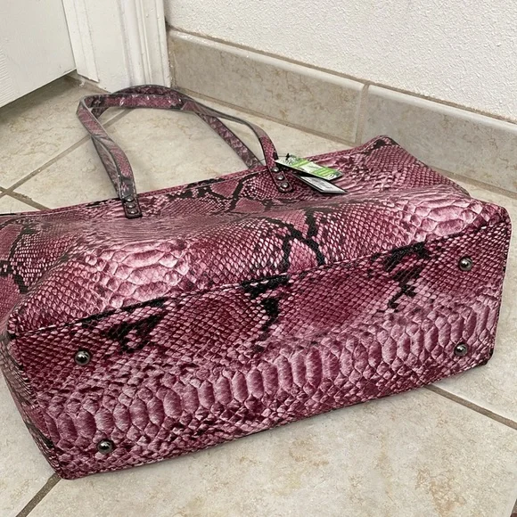 Badgley Mischka Tote with snake print - NWT! - Picture 10 of 12